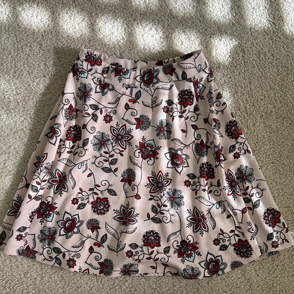 H&M: Floral Skater Skirt